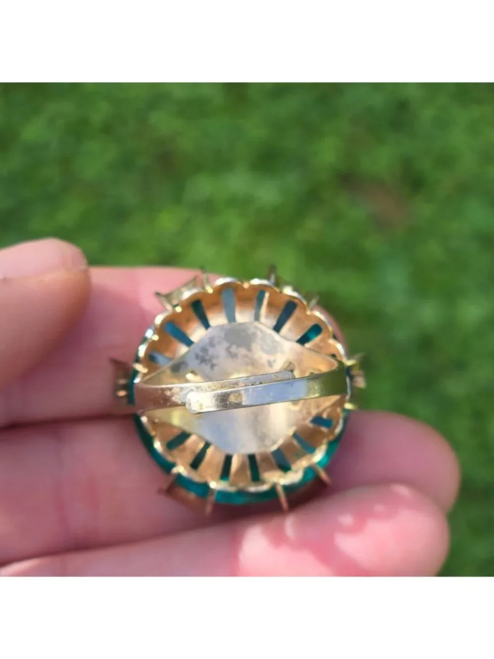 MCM Cocktail Ring Faceted Emerald-Green Crystal Gold-Tone Open-Work Statement
